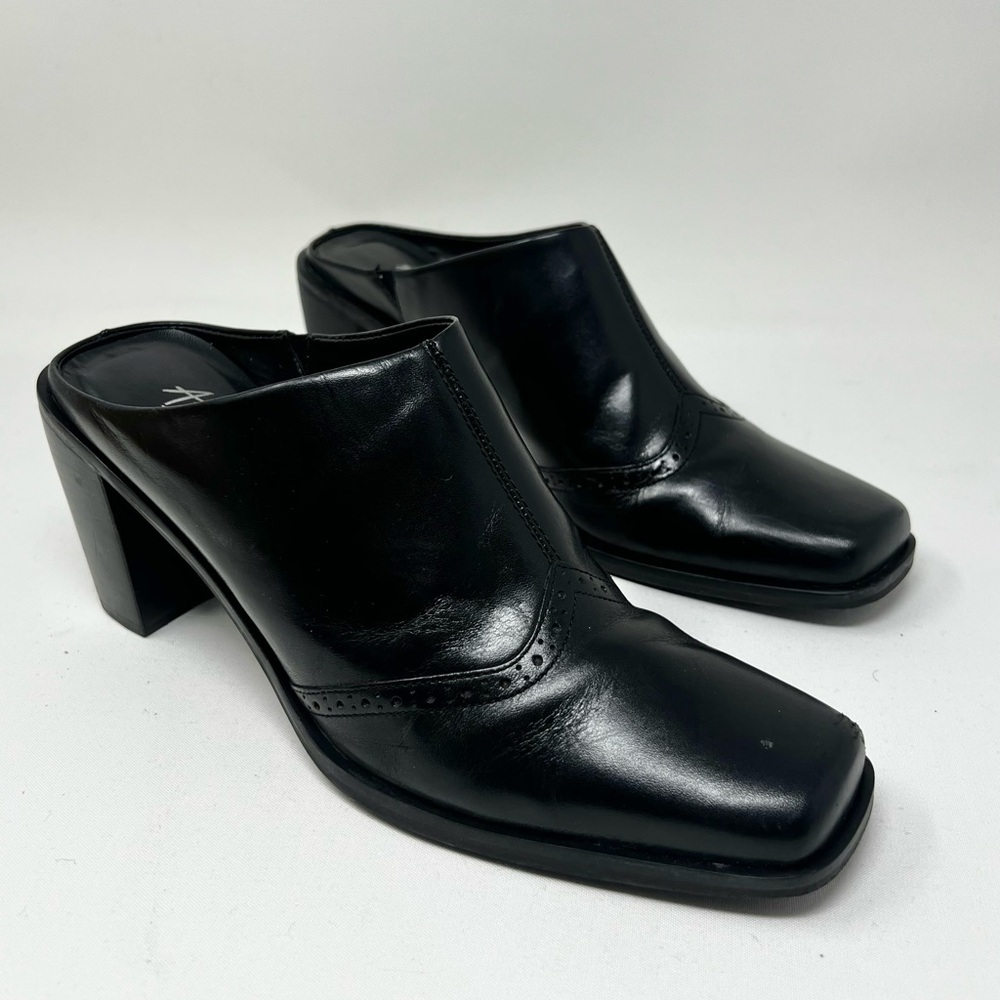Aritzia Black Leather Mules